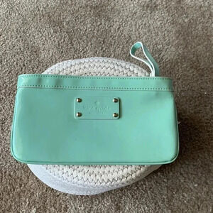Kate Spade Zippered Coastline Chrissy Green Pasadena clutch